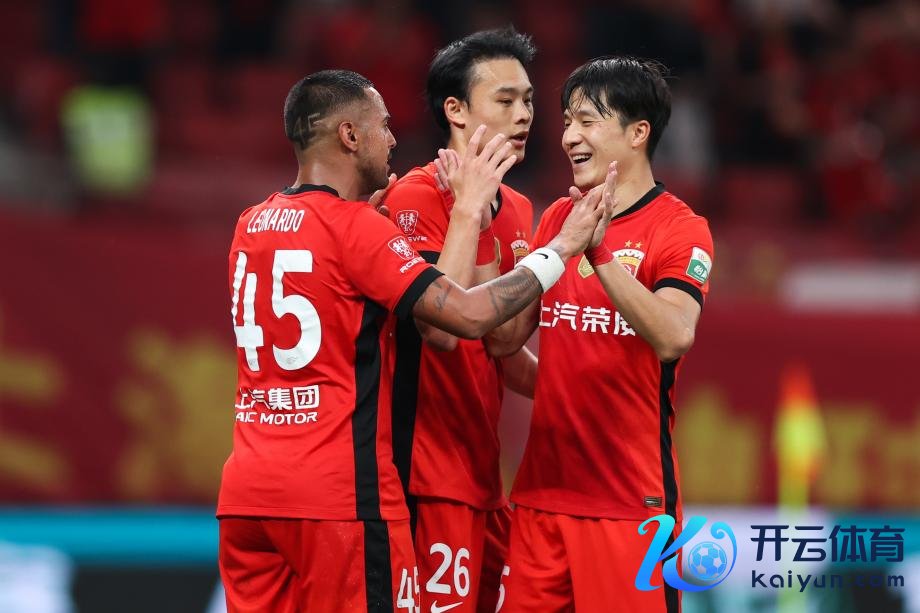 [图]莱昂纳多进球古斯塔沃破门 海港主场胜海牛体育赛事直播